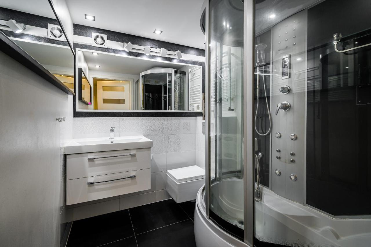 Apartament Glamour Konarskiego Wawelofts Krakau Buitenkant foto